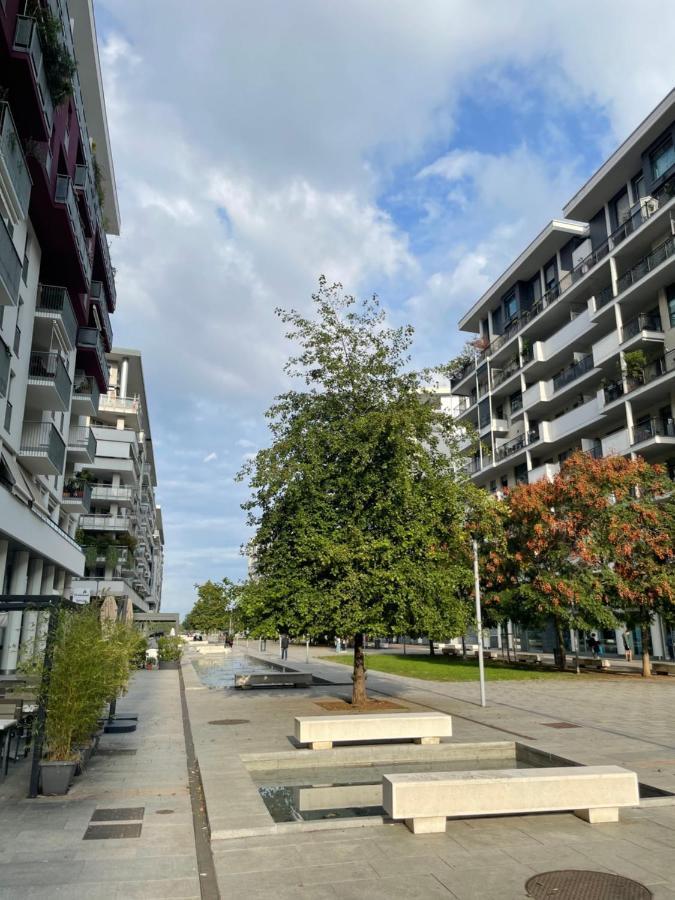 House Promenade Santa Giulia Apartment มิลาน ภายนอก รูปภาพ