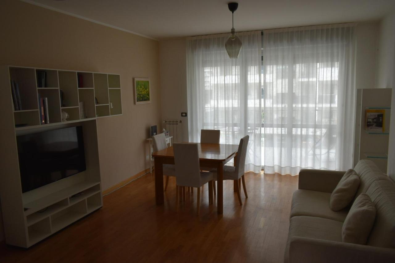 House Promenade Santa Giulia Apartment มิลาน ภายนอก รูปภาพ